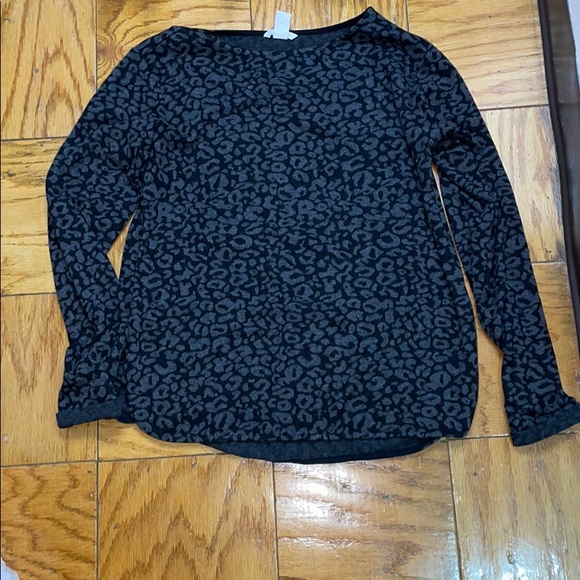 Leopard Pull Over - Picture 1 of 3